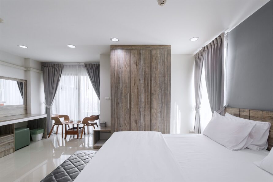 VIP ROOM (1 King size bed)